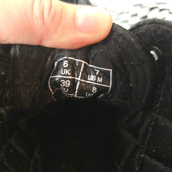 Dr. Martens Lana Black Velvet Lace Up Ankle Boot Sz 8 w 7 m - Picture 4 of 5